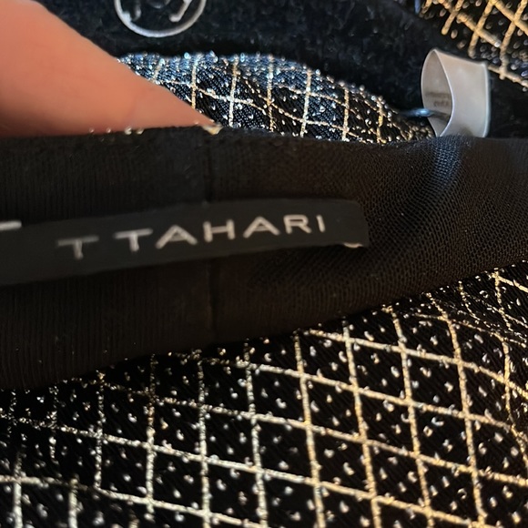 T  TAHARI Dress - Picture 4 of 5